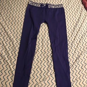 Gym shark leggings